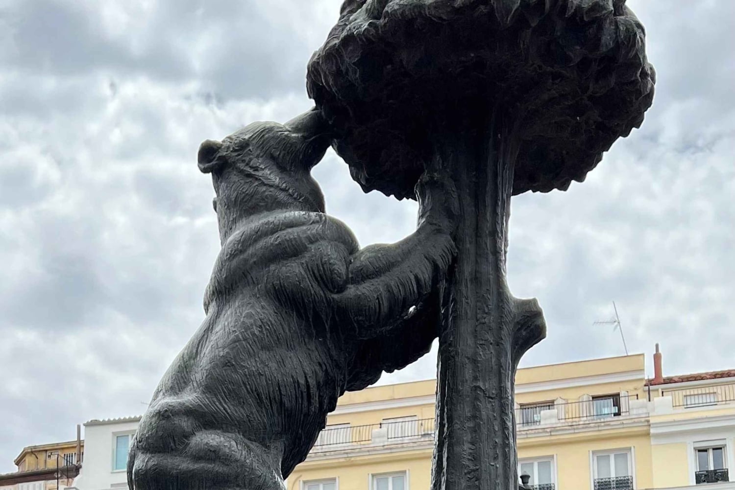 Historiallinen Madrid kävellen: Palatsista Solille