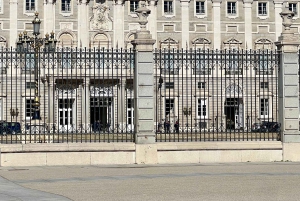 Historiallinen Madrid kävellen: Palatsista Solille