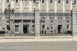 Historiallinen Madrid kävellen: Palatsista Solille