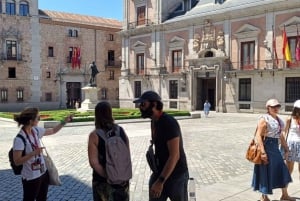 Madrid: 1.5-Hour City Highlights Guided Walking Tour