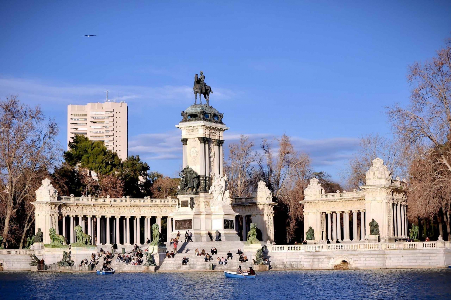 Madrid: tour a pie guiado de 1,5 h por el parque del Retiro