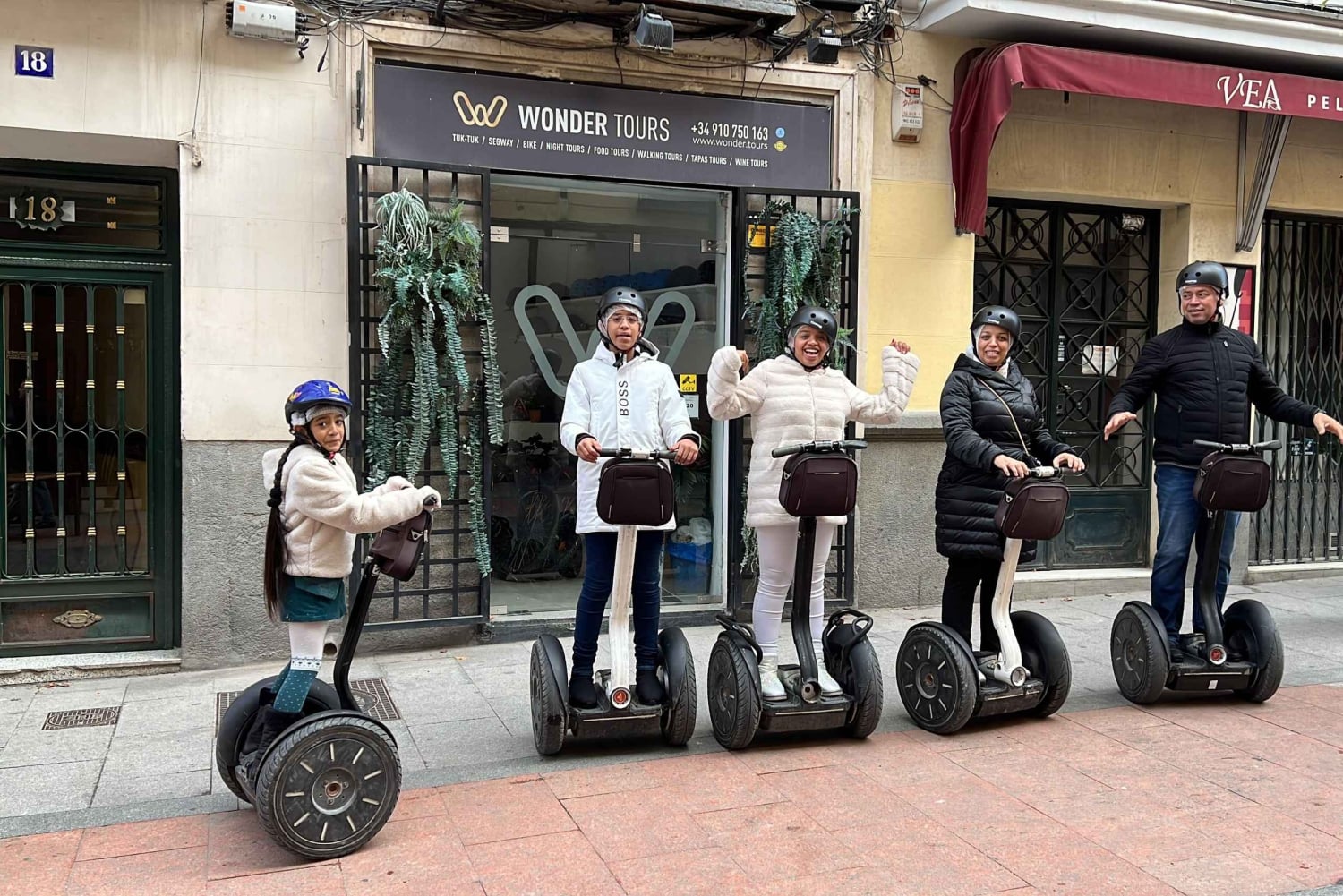 Madrid: 1-stündige Segway-Tour mit Schokolade und Churros