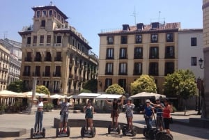Madrid: En timmes Segway-rundtur med chokladdryck & churros