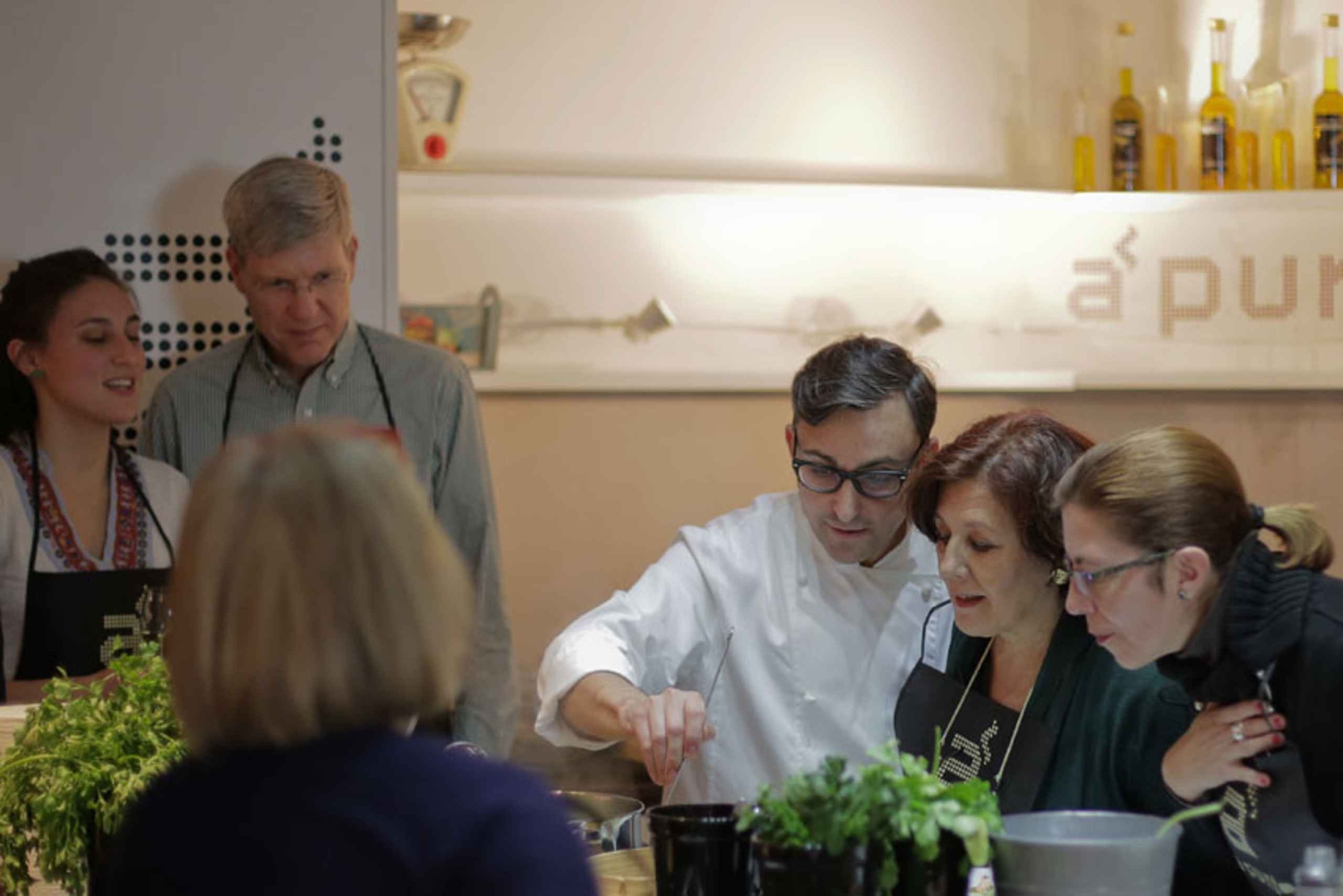 Madrid: 3-Hour Paella and Tapas Cooking Class