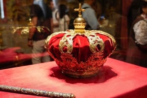 Madri: Excursão de ônibus de 4 horas com ingresso para o Palácio Real