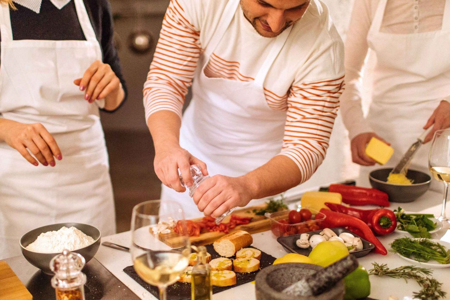 Madrid: 7-Course Tapas Cooking Class With Unlimited Wine
