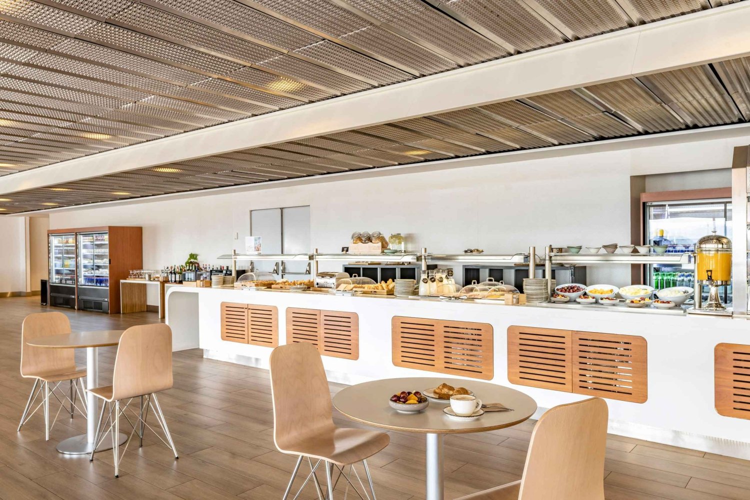 Madrid: Toegang tot Puerta de Alcalá VIP-lounge op de luchthaven (T2)