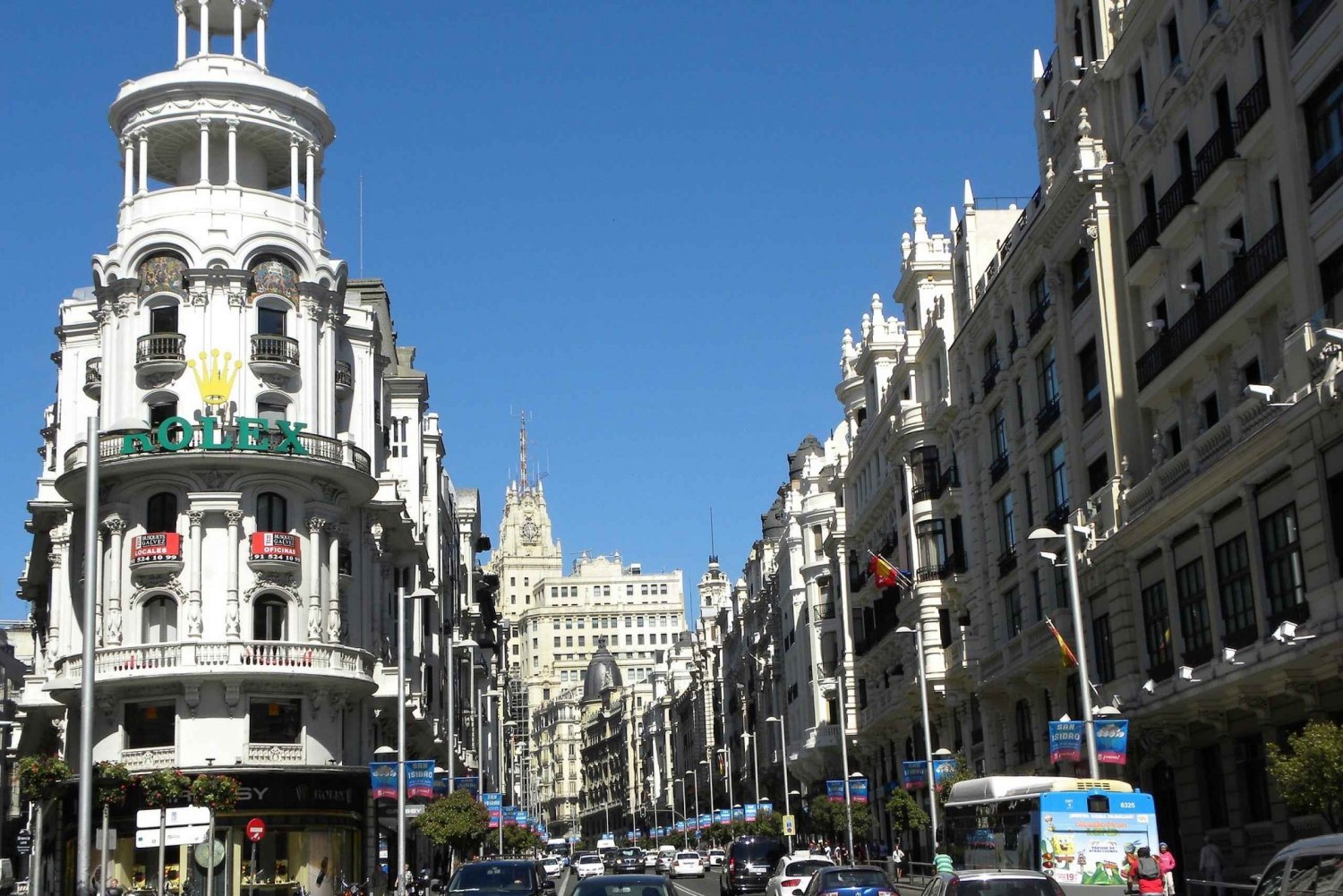 Madrid Airport to City Private 1-Way or Round-Trip Transfer