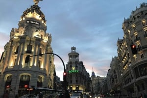 Madrid: Sunset Walking Tour with Optional Flamenco Show