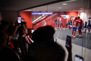 Madrid: Atlético de Madrid Tunnel Experience + Match Ticket