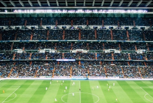 Madryt: Wycieczka po stadionie Bernabeu i muzeum + tapas