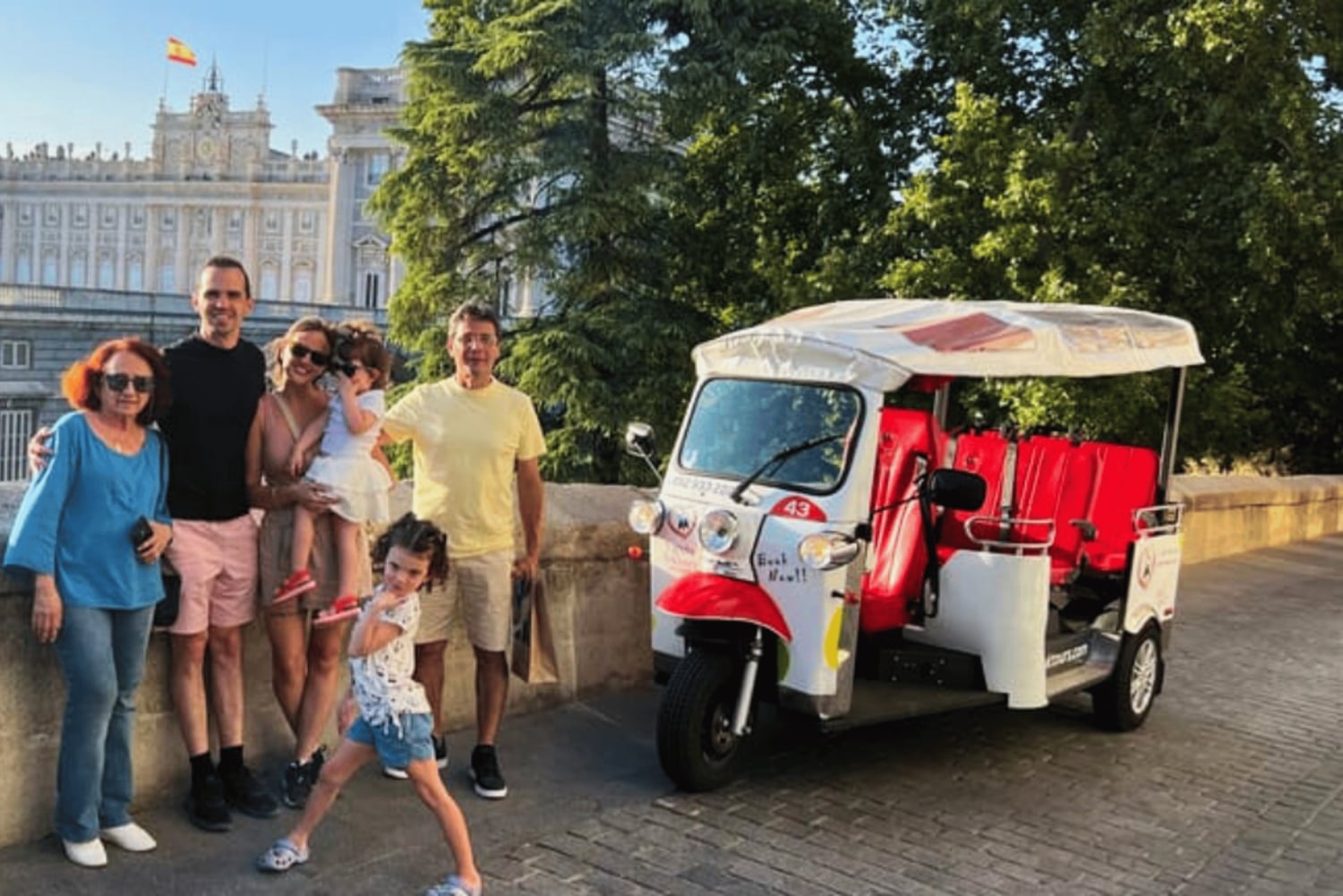 Madrid med Eco Tuk: Privat tur, velg varighet!