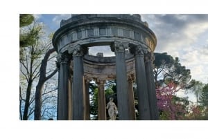 Madrid: El Capricho Park Tour