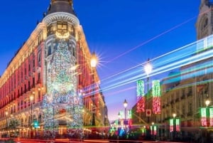 Madrid: Christmas Lights Private Tuk-Tuk Tour