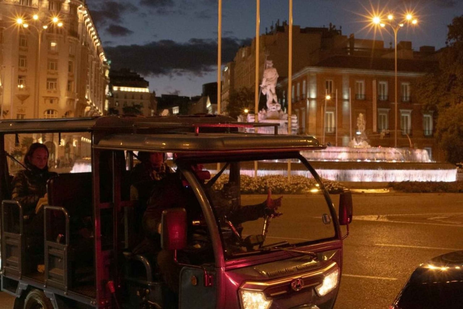 Madrid Christmas Lights Tuk-Tuk Tour w/pick up included!