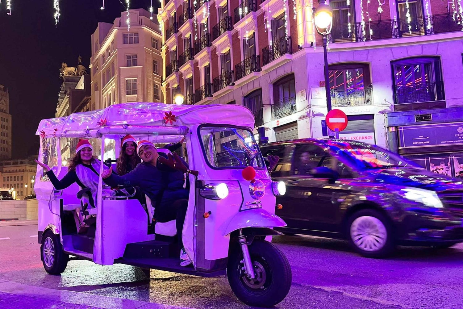 Madrid: 'Tuk Tuk Navideño. Luces de lujo y paseo alegre'