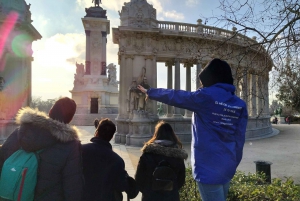 Madrid: Cibeles Palace & Retiro Park Walking Tour