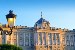Madrid: City Bus Tour and Thyssen Museum Entrance Ticket