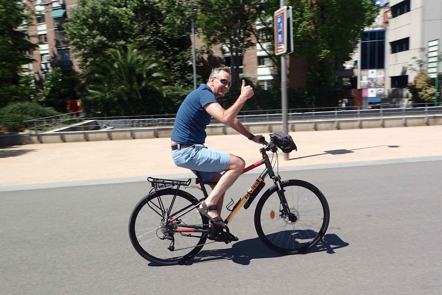 Madridin kaupungin opastettu pyöräilyretki pienille ryhmille