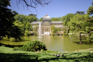 Madridin kaupungin opastettu pyöräilyretki pienille ryhmille