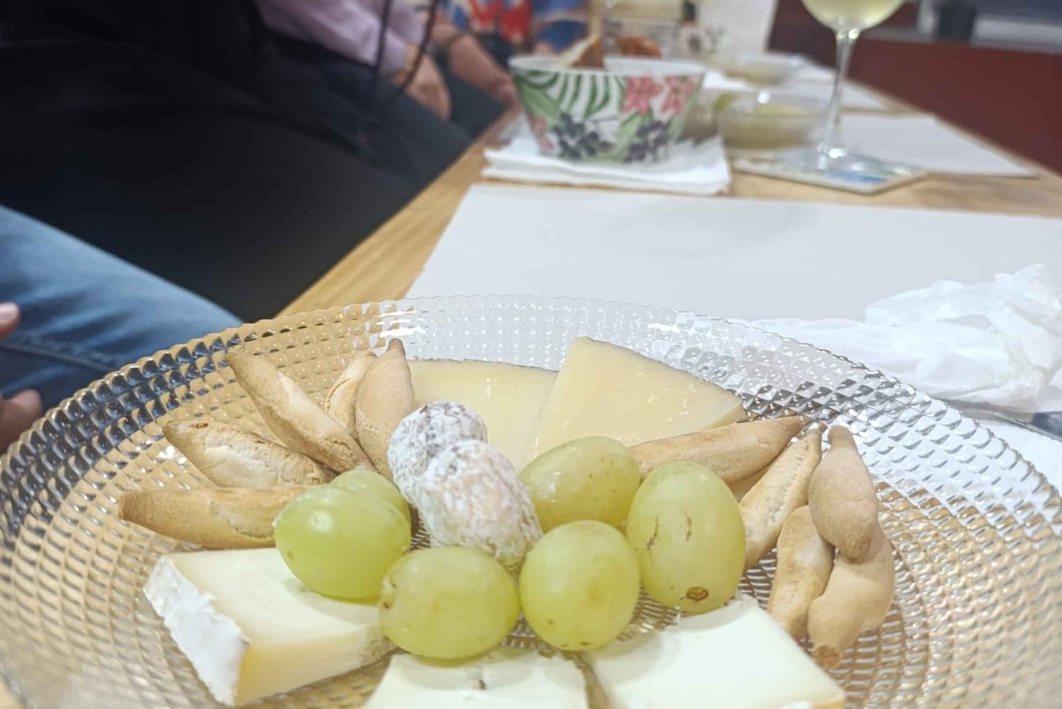 Aventure gastronomique à Madrid : vin et tapas