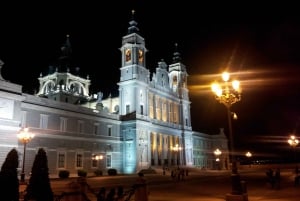 Madrid : Visite nocturne personnalisée avec un guide privé