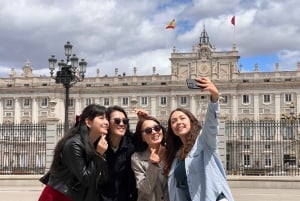 Madrid: Day Tour with Prado Museum & Royal Palace Tickets