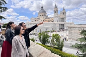 Madrid: Day Tour with Prado Museum & Royal Palace Tickets