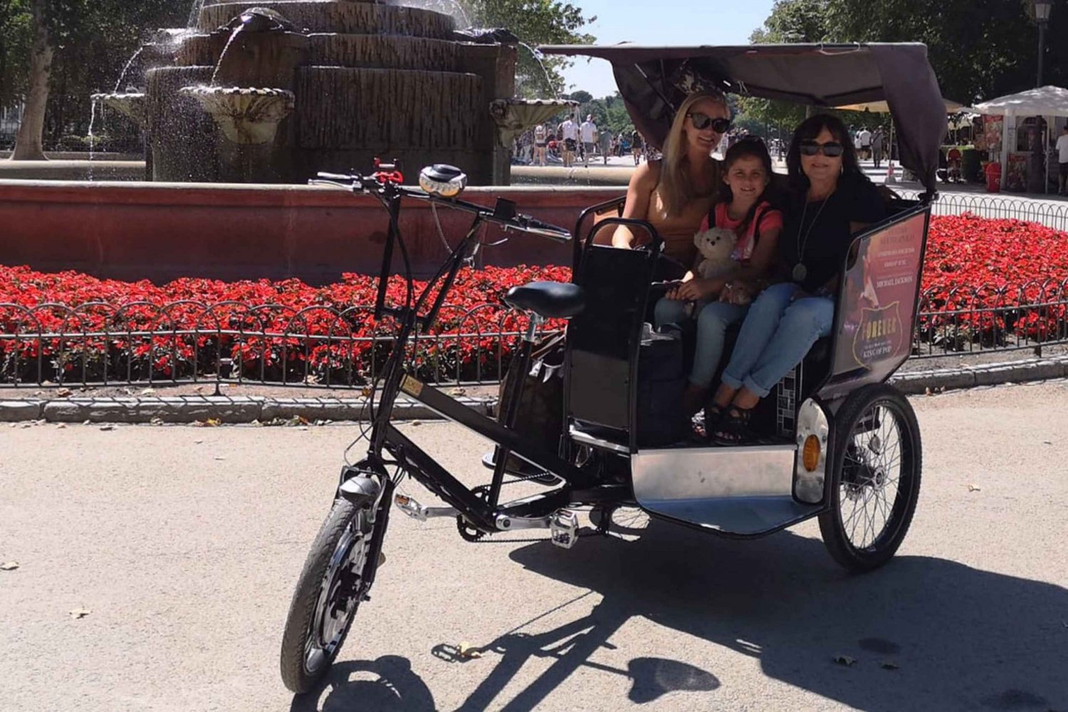 Madrid: Discover the City on a 2-Hour Private Pedicab Tour