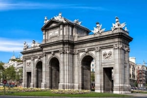 Madrid: Archeologiemuseum, Retiro Park & Historische wandeling