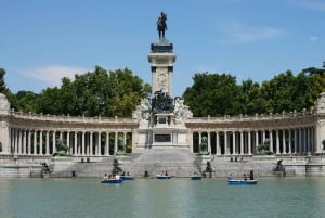 Madrid: Archeologiemuseum, Retiro Park & Historische wandeling