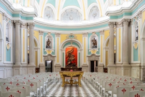 Madrid: Inngang til klosteret Las Comendadoras de Santiago