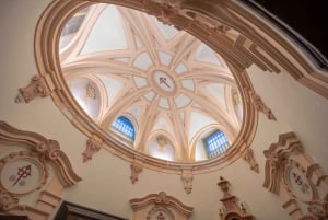 Madrid: Inngang til klosteret Las Comendadoras de Santiago