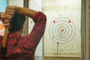 Madrid: Exclusive Axe Throwing Target for up to 4 People