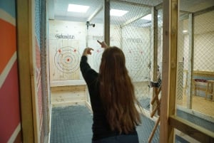 Madrid: Exclusive Axe Throwing Target for up to 4 People