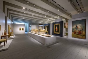 Madrid: Exclusive Skip-the-Line Tour of the Royal Collections Gallery (max. 8)