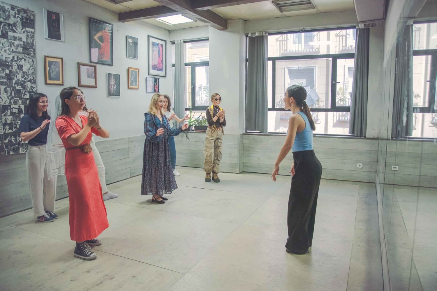 Madrid: Flamenco Class Experience