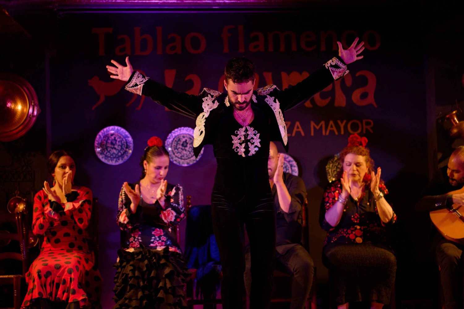Madrid: Flamenco Show La Quimera with Drinks & Dinner Option