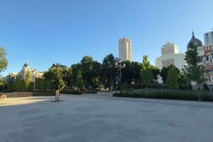 Madrid: Privé wandeling van een hele dag door de geschiedenis en legenden