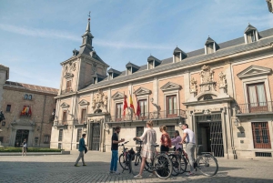 Madrid: Geführte Tapas-E-Bike-Tour mit Essen und Trinken