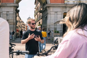 Madrid: Geführte Tapas-E-Bike-Tour mit Essen und Trinken