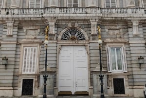 Madryt: zwiedzanie Pałacu Królewskiego z przewodnikiem w języku francuskim