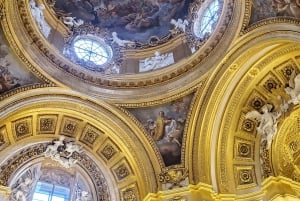 Madrid: Guided visit at the Royal Palace with tour guide