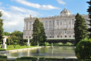 マドリード：王宮ガイドツアー