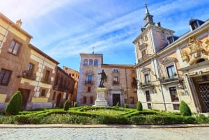 Madrid: Historical Guided Walking Tour in small group