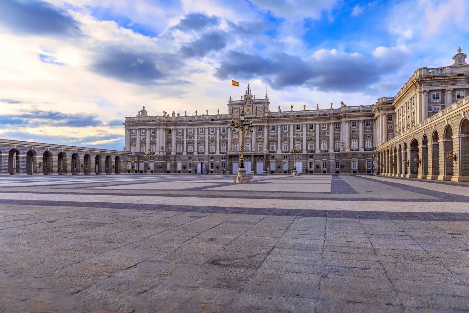 Madrid: Kongeslottet og det habsburgske dynasti - rundvisning for en lille gruppe
