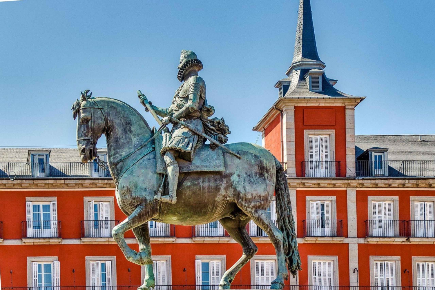 Madrid: Habsburg and Palace Tour with Language Options