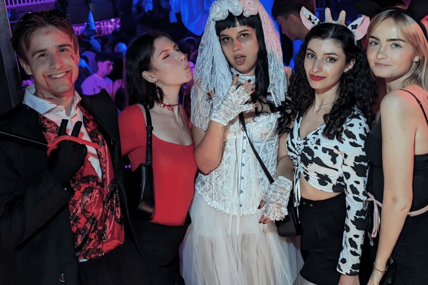 Madrid: Halloween Pub Crawl Madrid with Club Entry