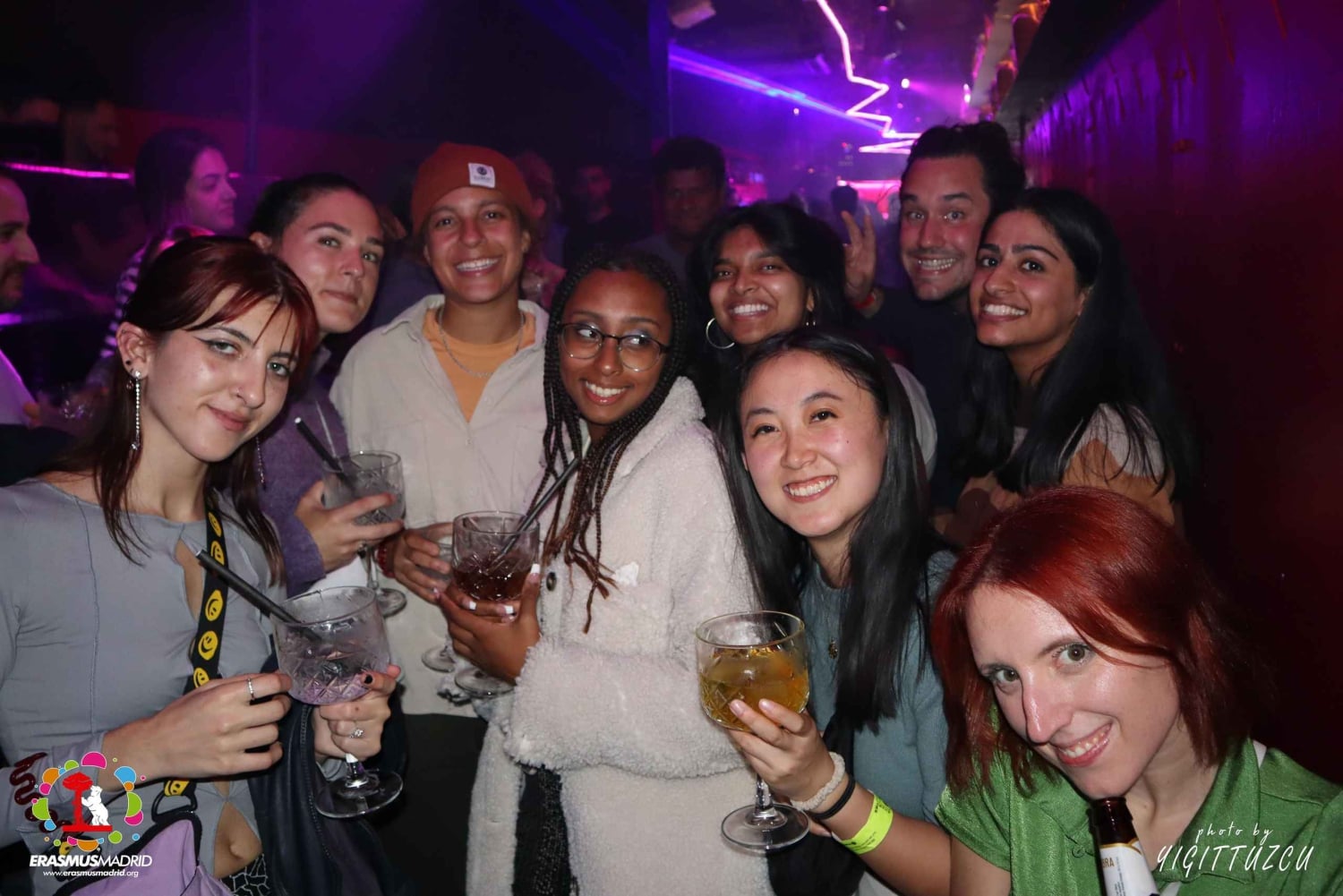 Хэллоуин в Мадриде: безумный тур по барам с открытым баром и пивом