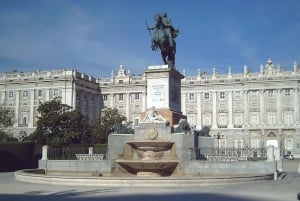 Madrid: Hapsburgs and Royal Palace Guided Tour